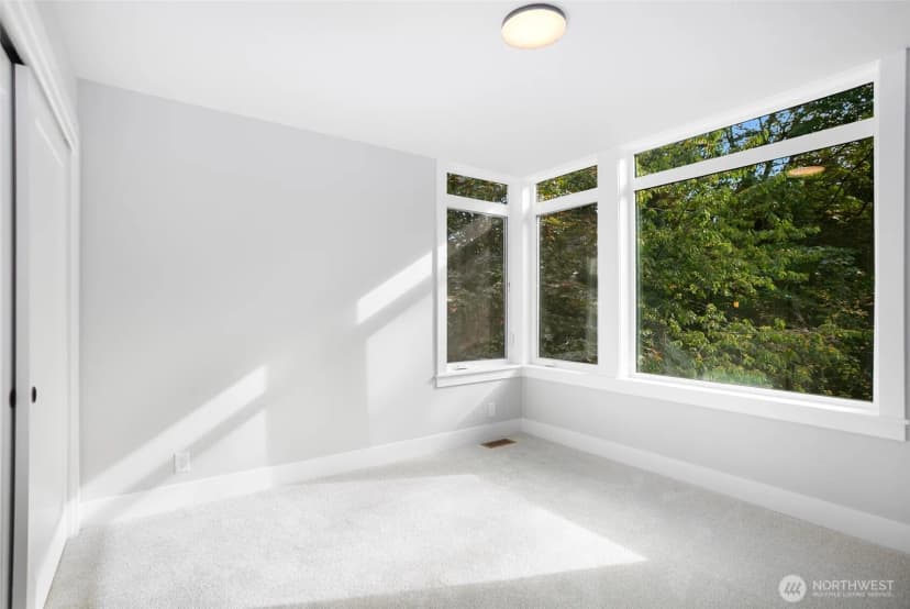 Property photo for 13105 Se 19th Court, Bellevue photo 27