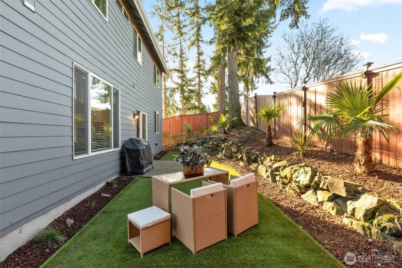 Property photo for 2017 Ne 24th Place, Renton photo 36