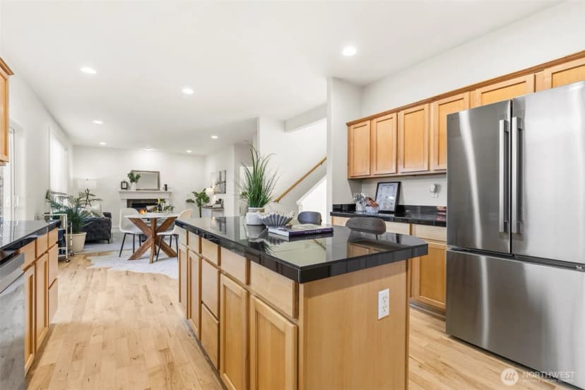 Property photo for 2017 Ne 24th Place, Renton photo 11