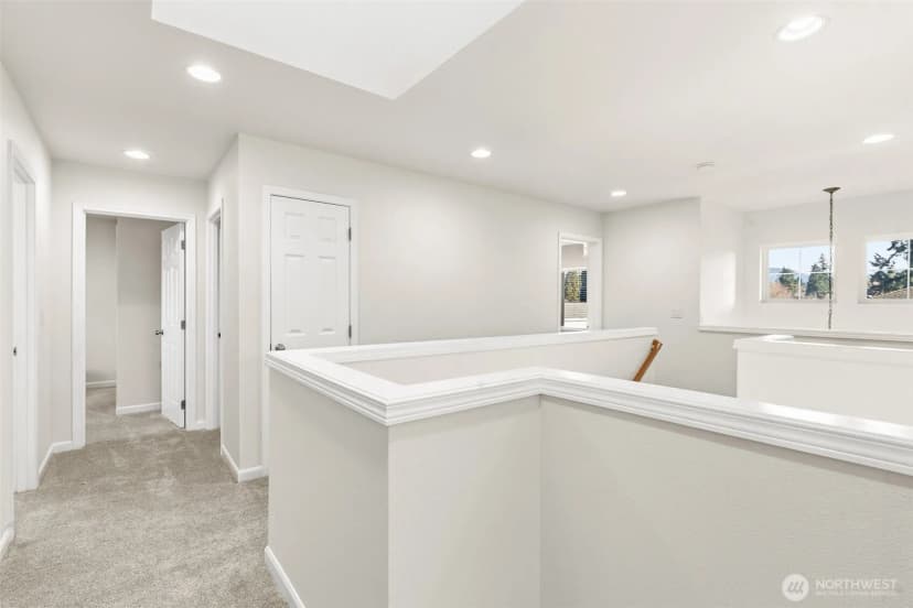 Property photo for 2017 Ne 24th Place, Renton photo 32