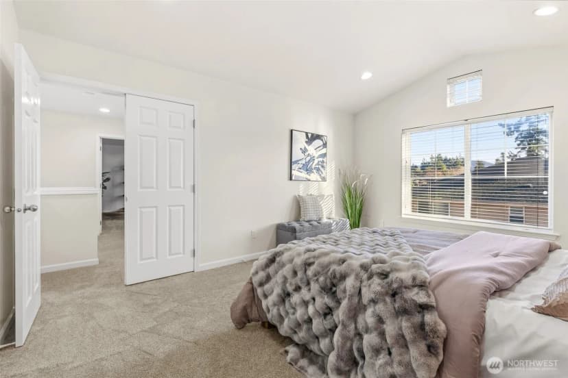 Property photo for 2017 Ne 24th Place, Renton photo 23