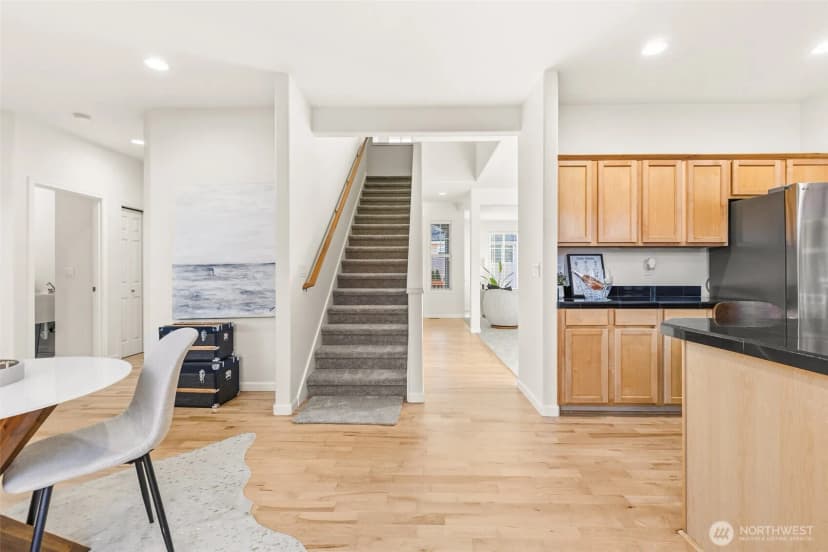 Property photo for 2017 Ne 24th Place, Renton photo 12
