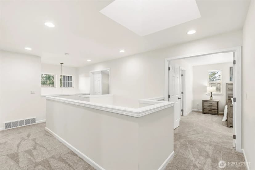 Property photo for 2017 Ne 24th Place, Renton photo 33