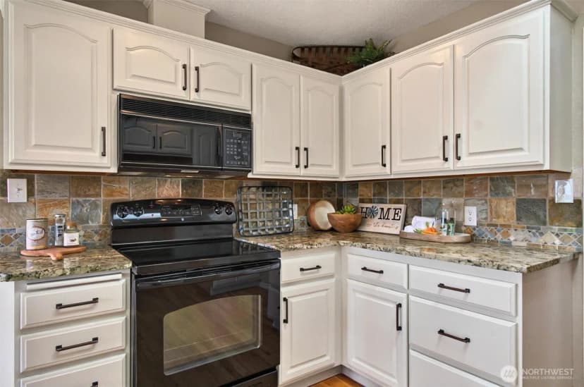 Property photo for 293 State Route 409, Cathlamet photo 11