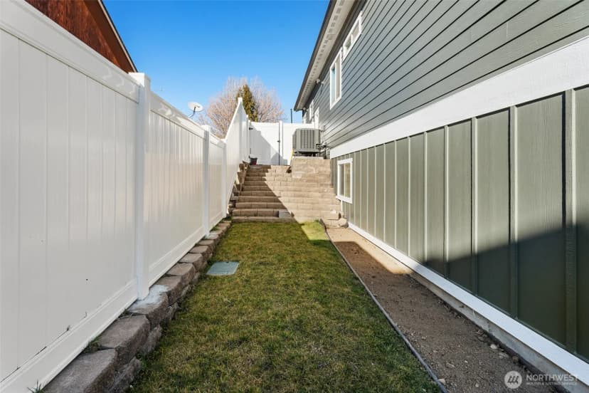Property photo for 1038 Crest Loop, Entiat photo 38