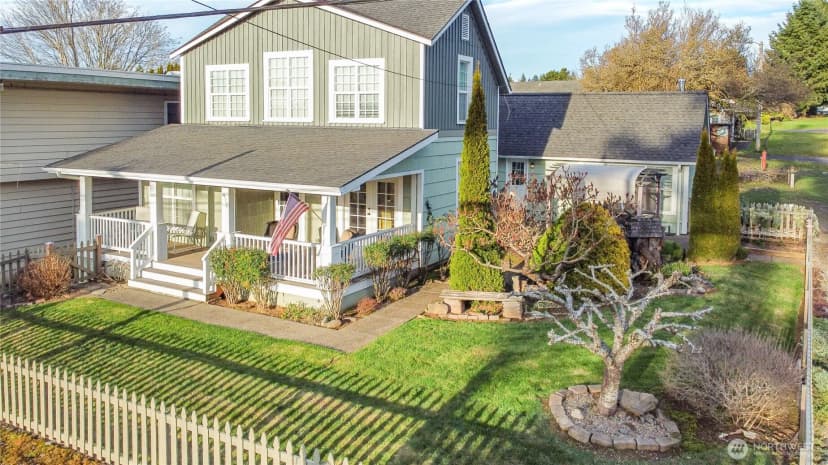Property photo for 475 Columbia Street, Cathlamet