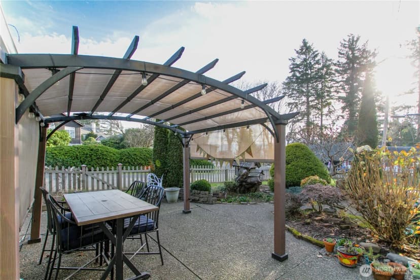 Property photo for 475 Columbia Street, Cathlamet photo 8