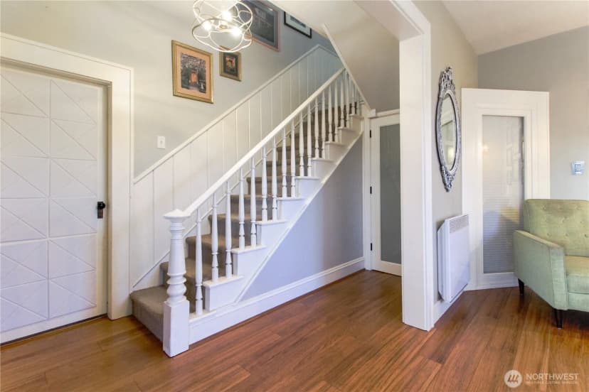 Property photo for 475 Columbia Street, Cathlamet photo 37