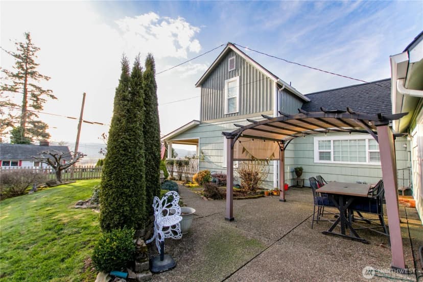 Property photo for 475 Columbia Street, Cathlamet photo 7