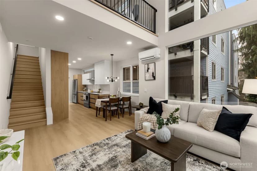 Property photo for 1123 C 10th Avenue E, Seattle photo 6