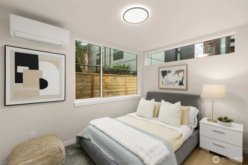 Property photo for 1123 C 10th Avenue E, Seattle photo 18