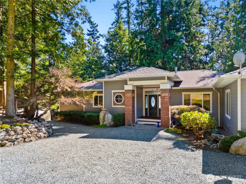 Property photo for 6608 Ivy Street, Anacortes photo 3