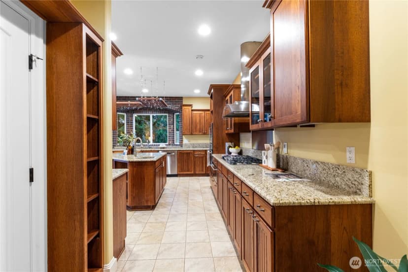 Property photo for 6608 Ivy Street, Anacortes photo 10