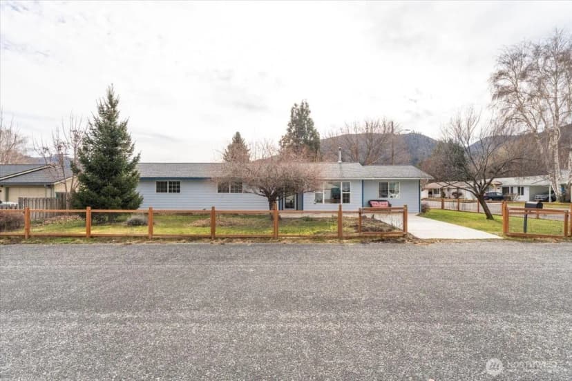 Property photo for 902 Ivy Avenue, Cashmere photo 2