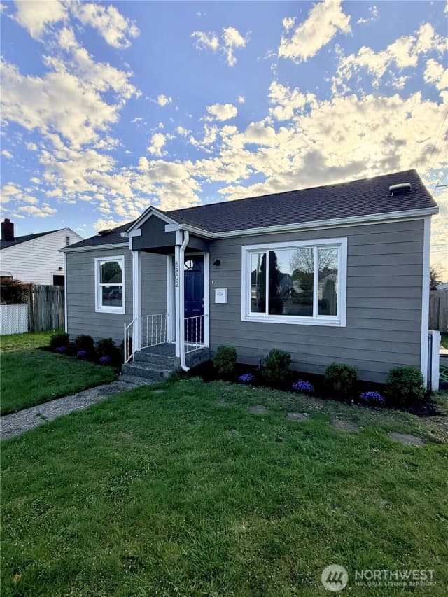 Property photo for 6802 S Oakes Street, Tacoma photo 2