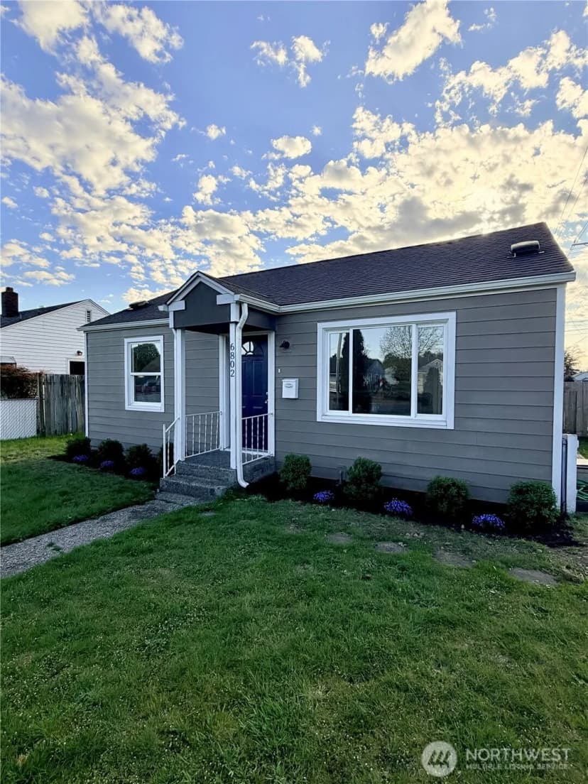 Property photo for 6802 S Oakes Street, Tacoma photo 2