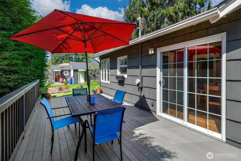 Property photo for 8403 32nd Avenue Sw, Seattle photo 10