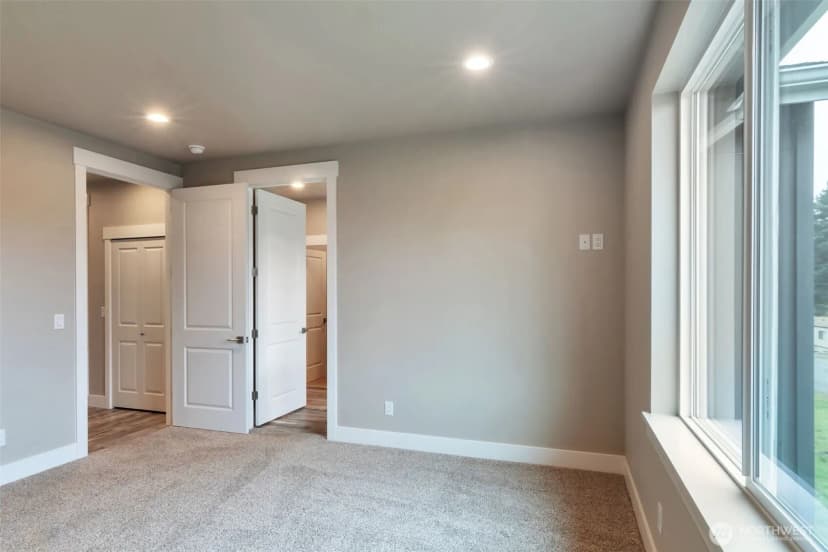 Property photo for 4940 Johnson Street Nw, Bremerton photo 12