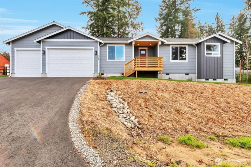 Property photo for 4940 Johnson Street Nw, Bremerton photo 2