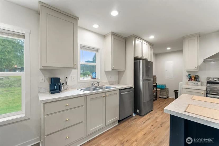 Property photo for 41657 Mountain View Lane, Concrete photo 5