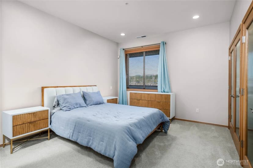 Property photo for 2401 Skyline Way #203 E., Anacortes photo 13
