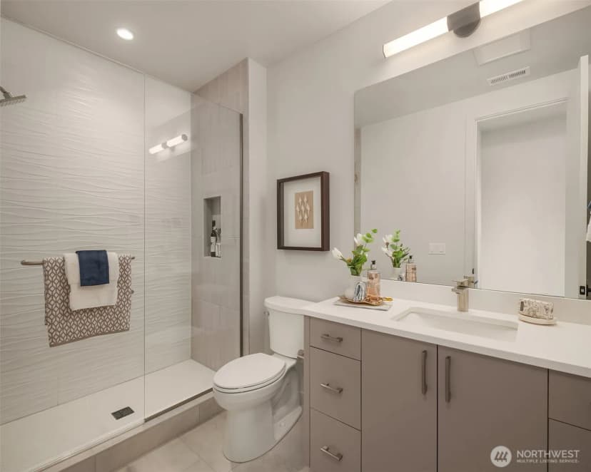 Property photo for 9607 Ne 30th Place, Clyde Hill photo 27
