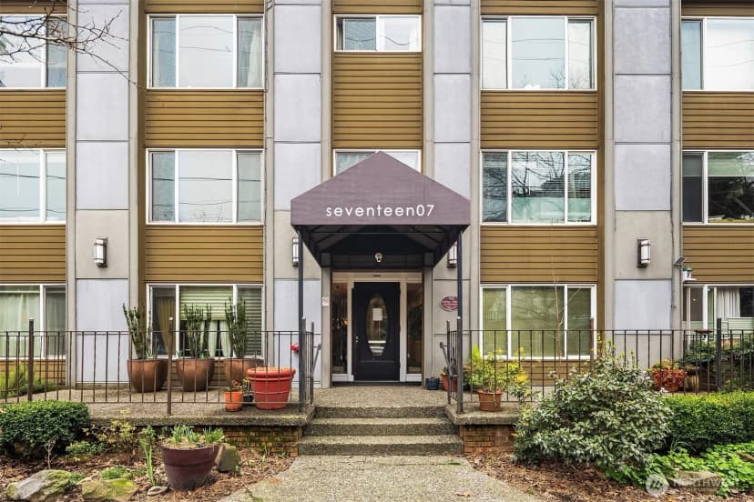Property photo for 1707 Boylston Avenue #206, Seattle