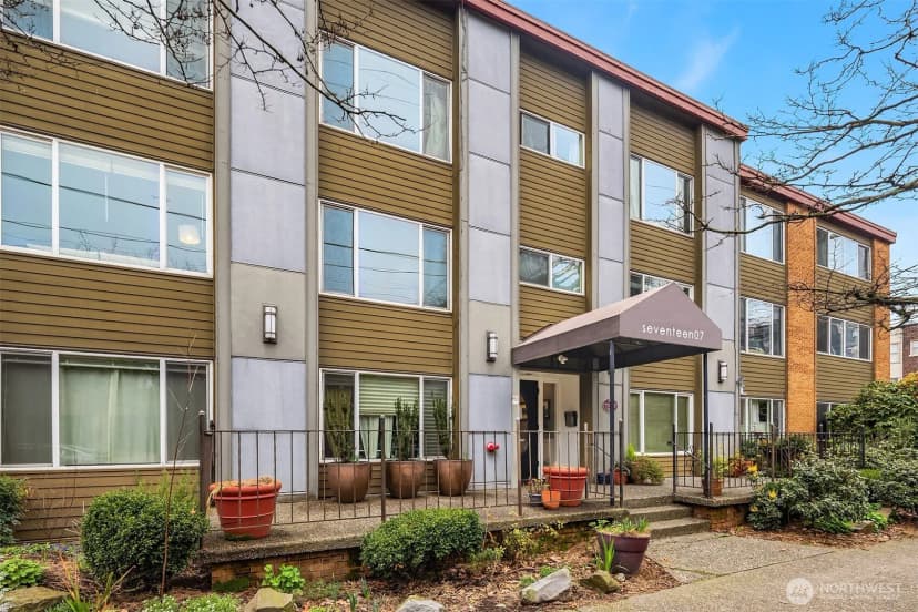 Property photo for 1707 Boylston Avenue #206, Seattle photo 24