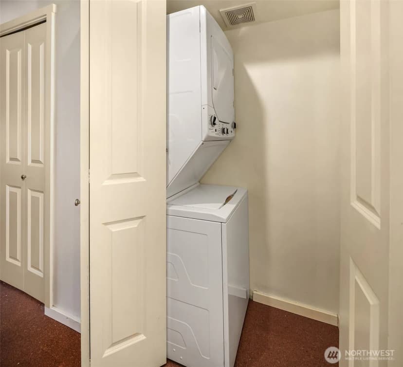 Property photo for 1707 Boylston Avenue #206, Seattle photo 11