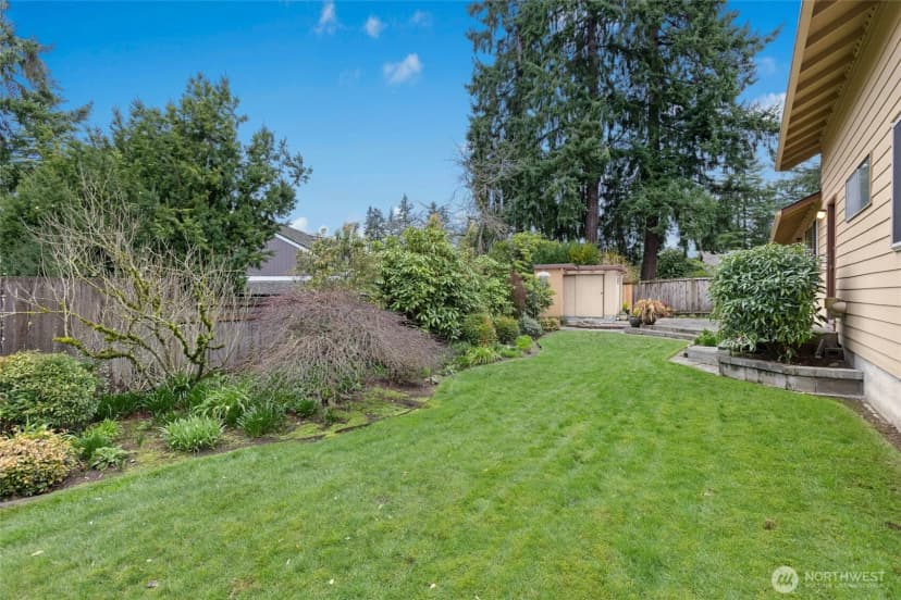 Property photo for 16602 Ne 18th Street, Bellevue photo 33
