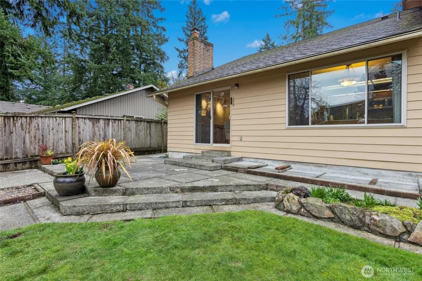 Property photo for 16602 Ne 18th Street, Bellevue photo 30