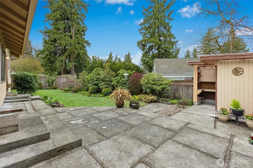 Property photo for 16602 Ne 18th Street, Bellevue photo 31