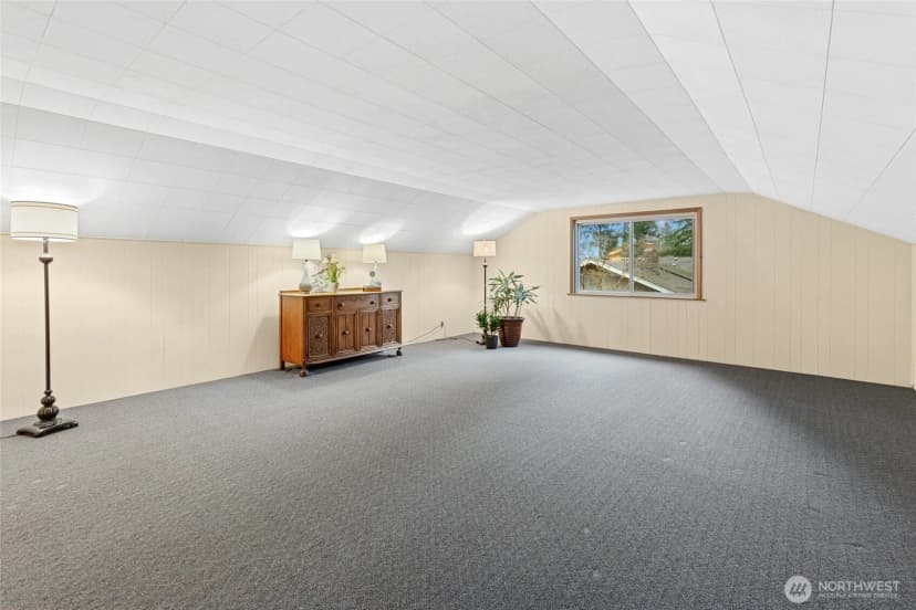 Property photo for 16602 Ne 18th Street, Bellevue photo 24