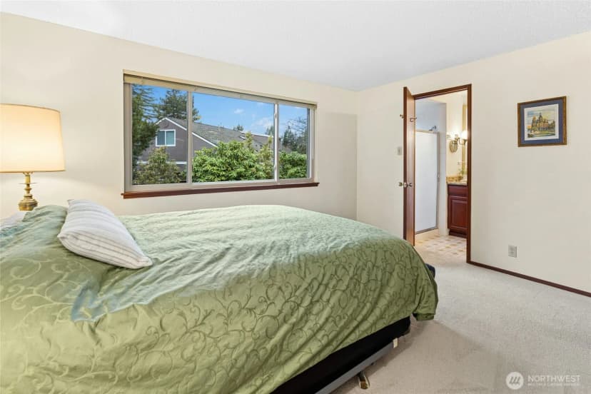 Property photo for 16602 Ne 18th Street, Bellevue photo 20