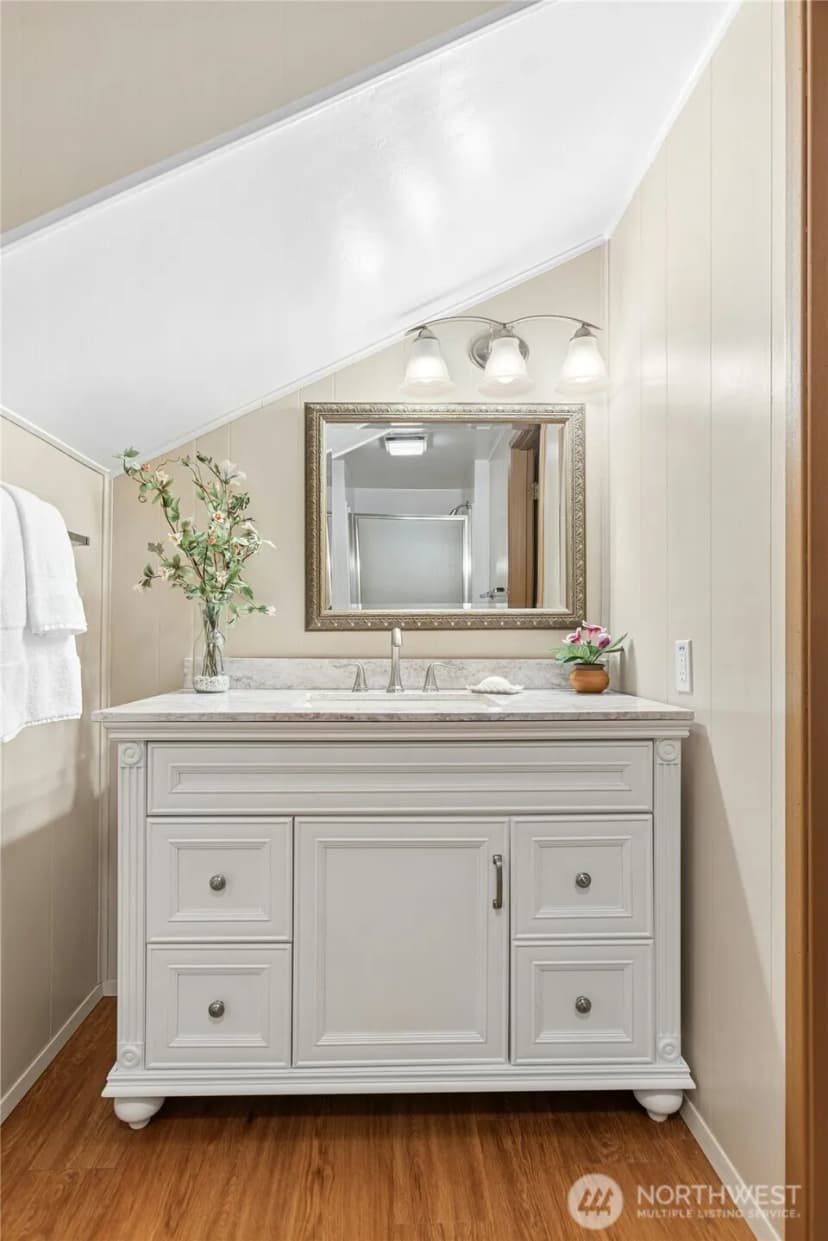 Property photo for 16602 Ne 18th Street, Bellevue photo 26