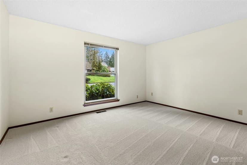 Property photo for 16602 Ne 18th Street, Bellevue photo 23