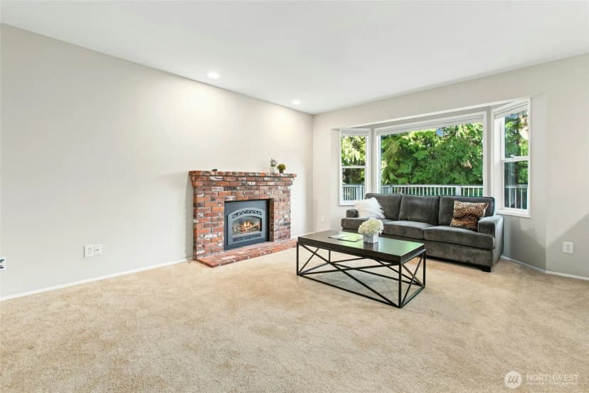 Property photo for 4310 209th Avenue Ne, Sammamish photo 11