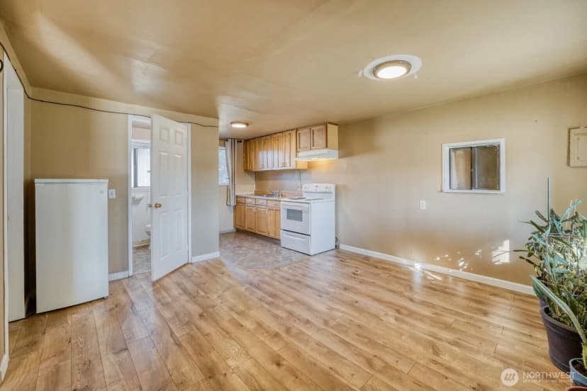 Property photo for 3817 94th Street Sw, Lakewood photo 5