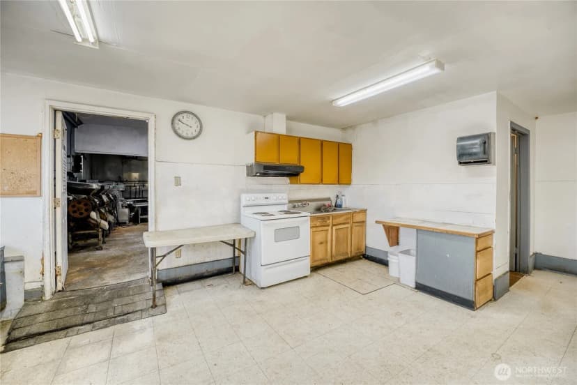 Property photo for 3819 94th Street Sw, Lakewood photo 4