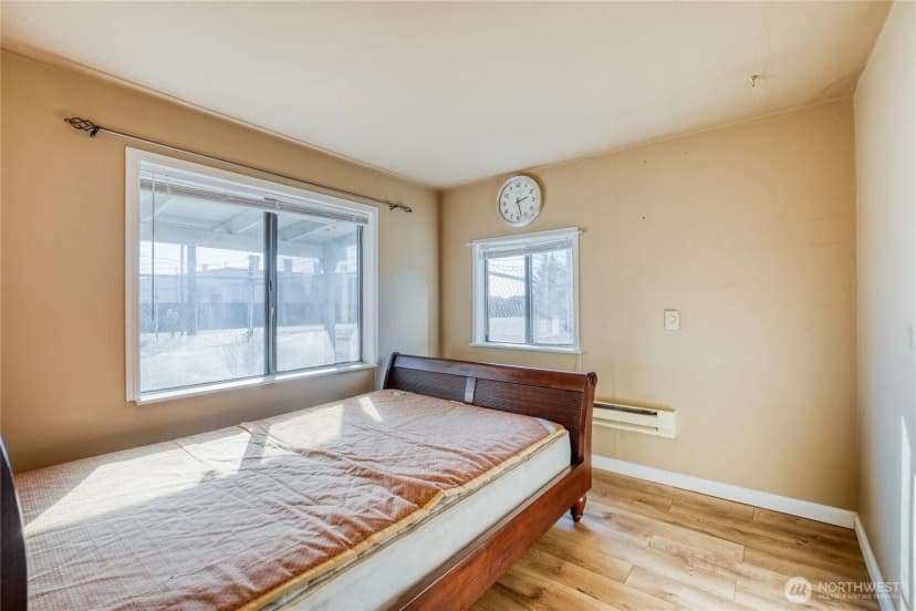 Property photo for 3817 3819 94th Street Sw, Lakewood photo 35