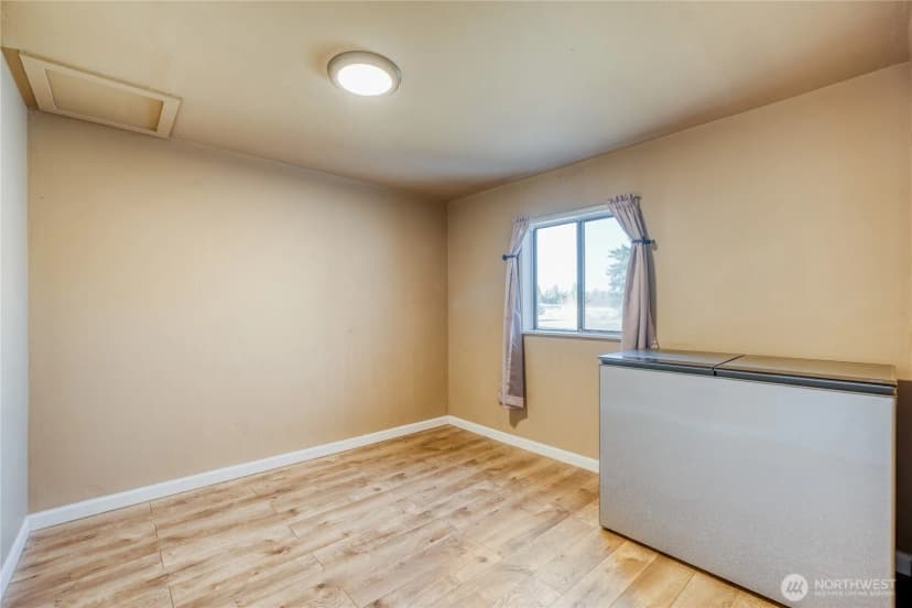 Property photo for 3817 3819 94th Street Sw, Lakewood photo 34