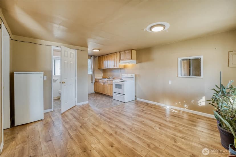 Property photo for 3817 3819 94th Street Sw, Lakewood photo 32