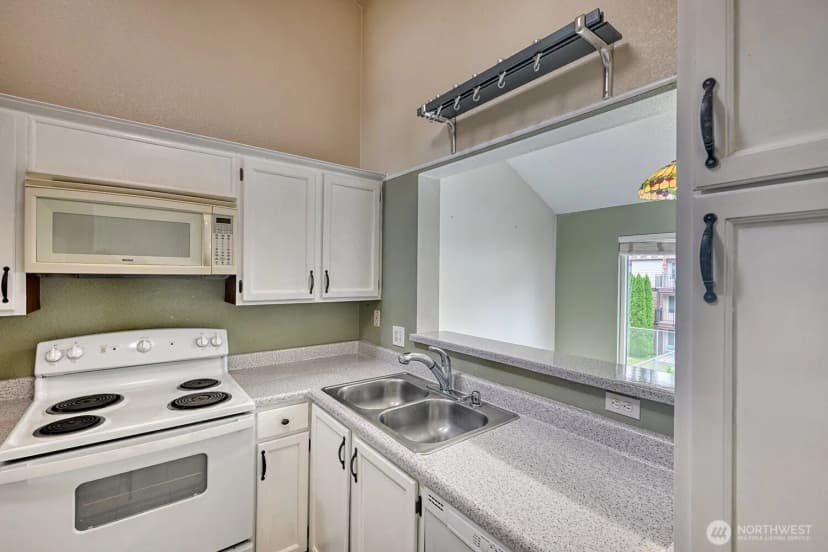 Property photo for 12904 126th Court Ne #j302, Kirkland photo 6