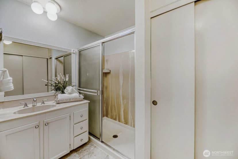 Property photo for 12904 126th Court Ne #j302, Kirkland photo 14