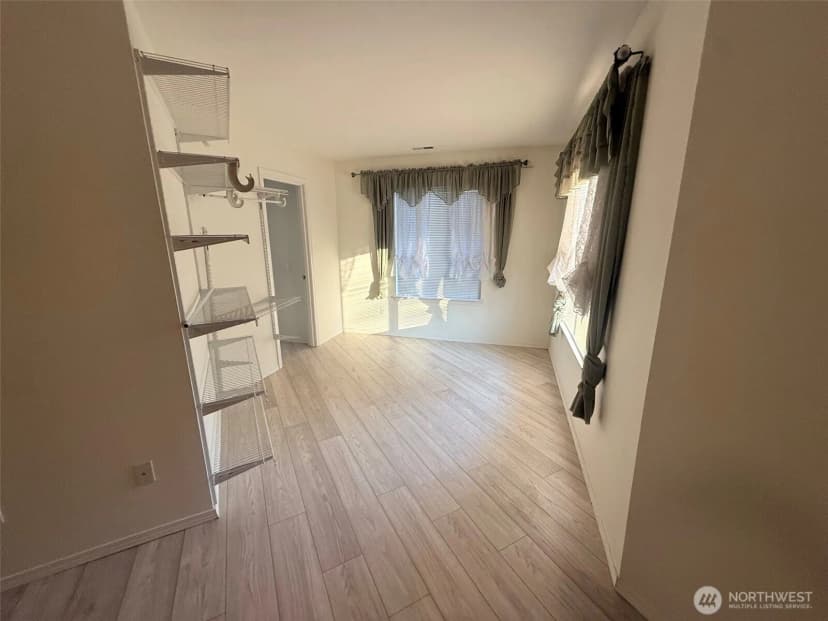 Property photo for 26410 110th Place Se, Kent photo 17