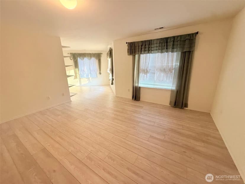 Property photo for 26410 110th Place Se, Kent photo 7