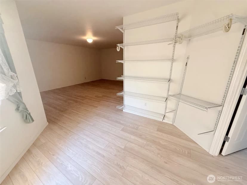 Property photo for 26410 110th Place Se, Kent photo 16
