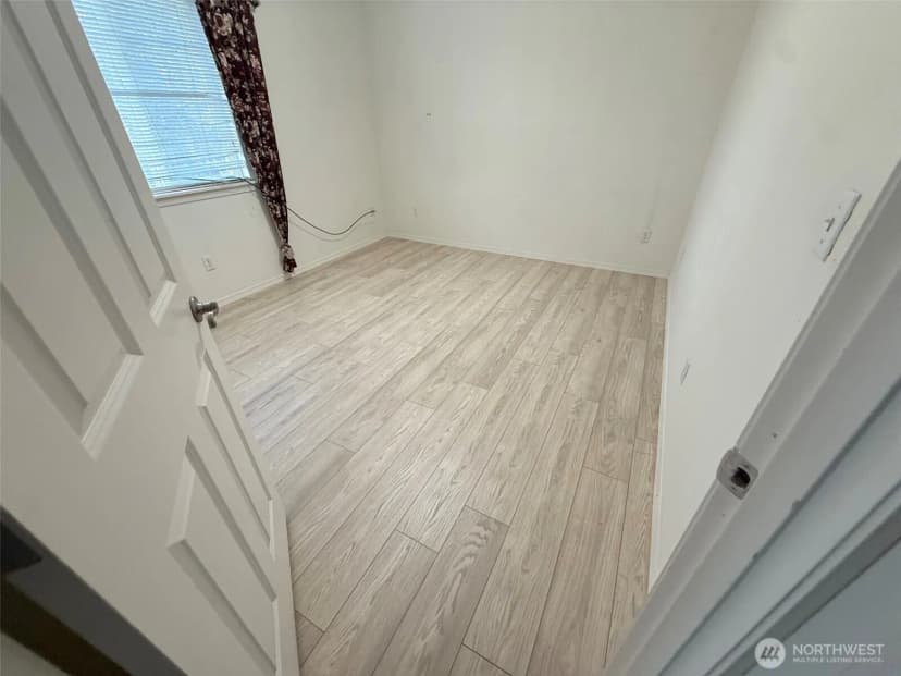 Property photo for 26410 110th Place Se, Kent photo 13