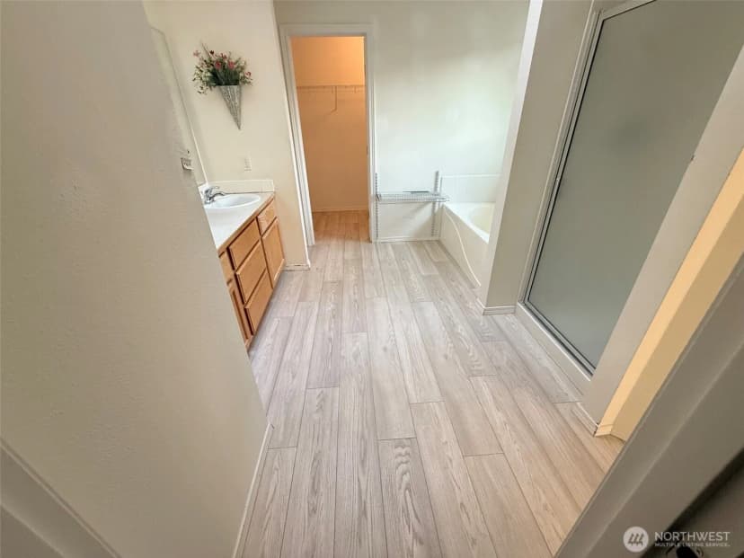 Property photo for 26410 110th Place Se, Kent photo 19