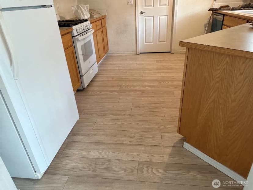 Property photo for 26410 110th Place Se, Kent photo 8